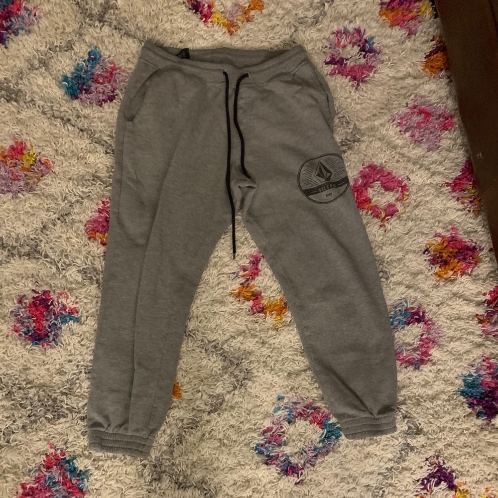 Volcolm joggers / sweats